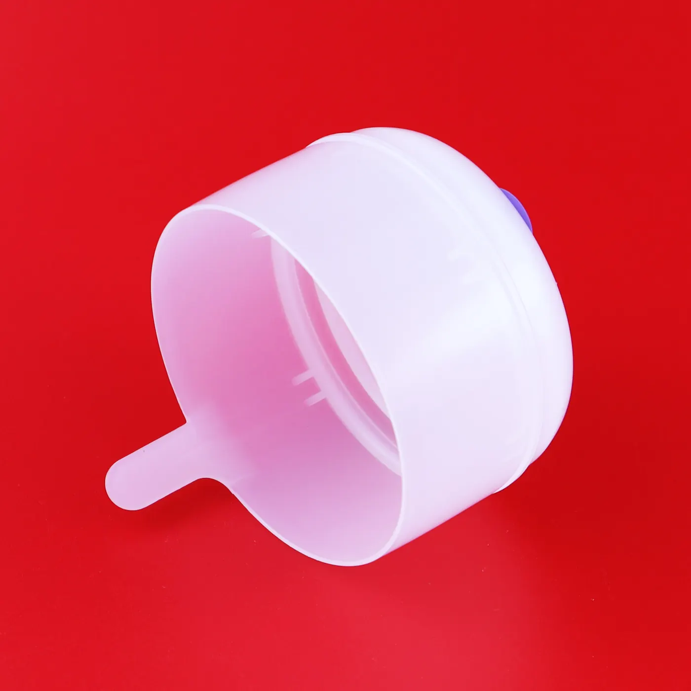 Photo of 10.2g one time use 5 gallon water bottle cap