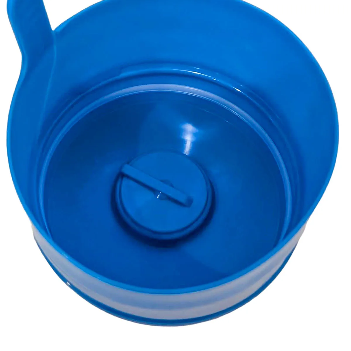 Photo of 10.2g large two-color 5 gallon bottle cap