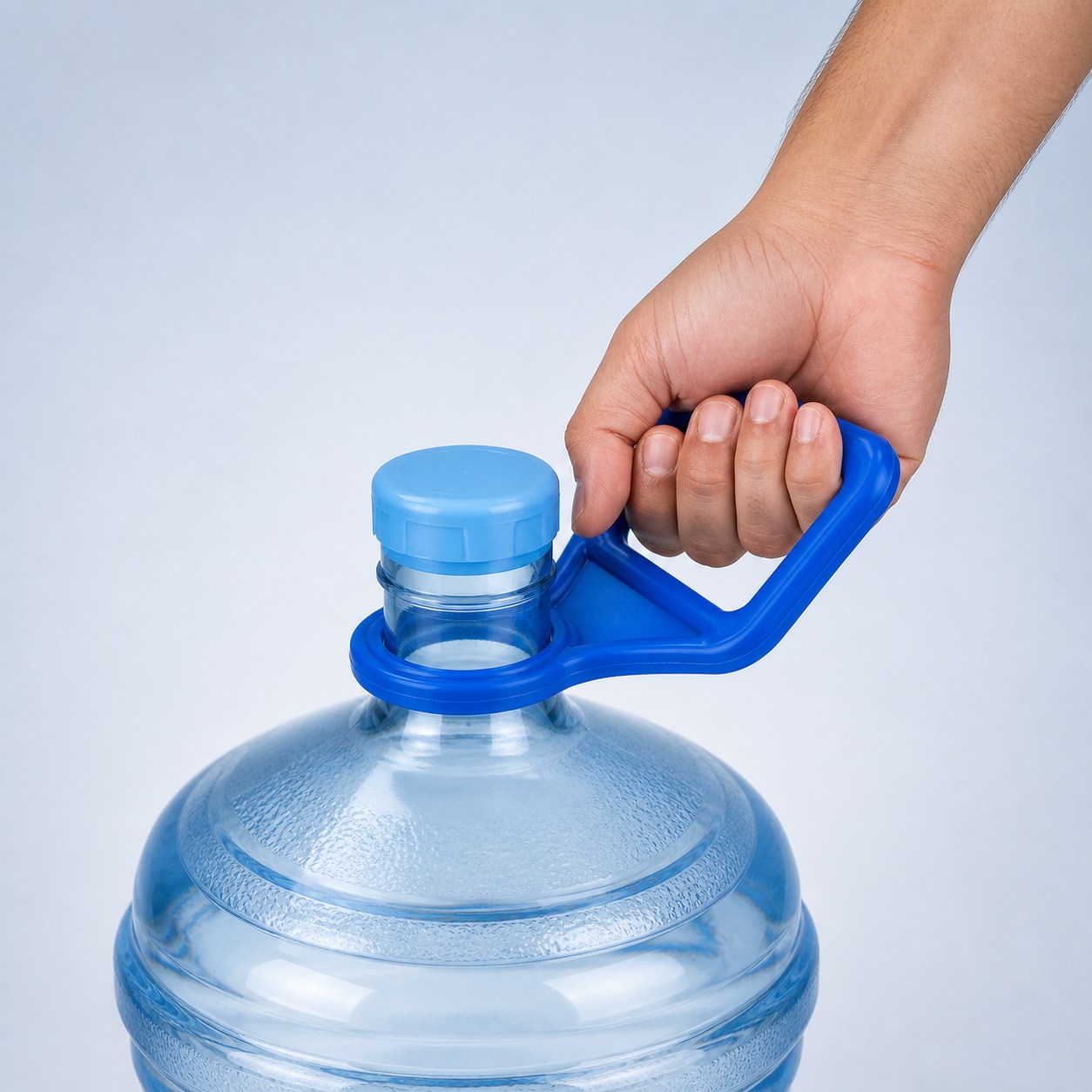 One-Piece Carrying Handle for 5 Gallon Water Bottles thumbnail 3