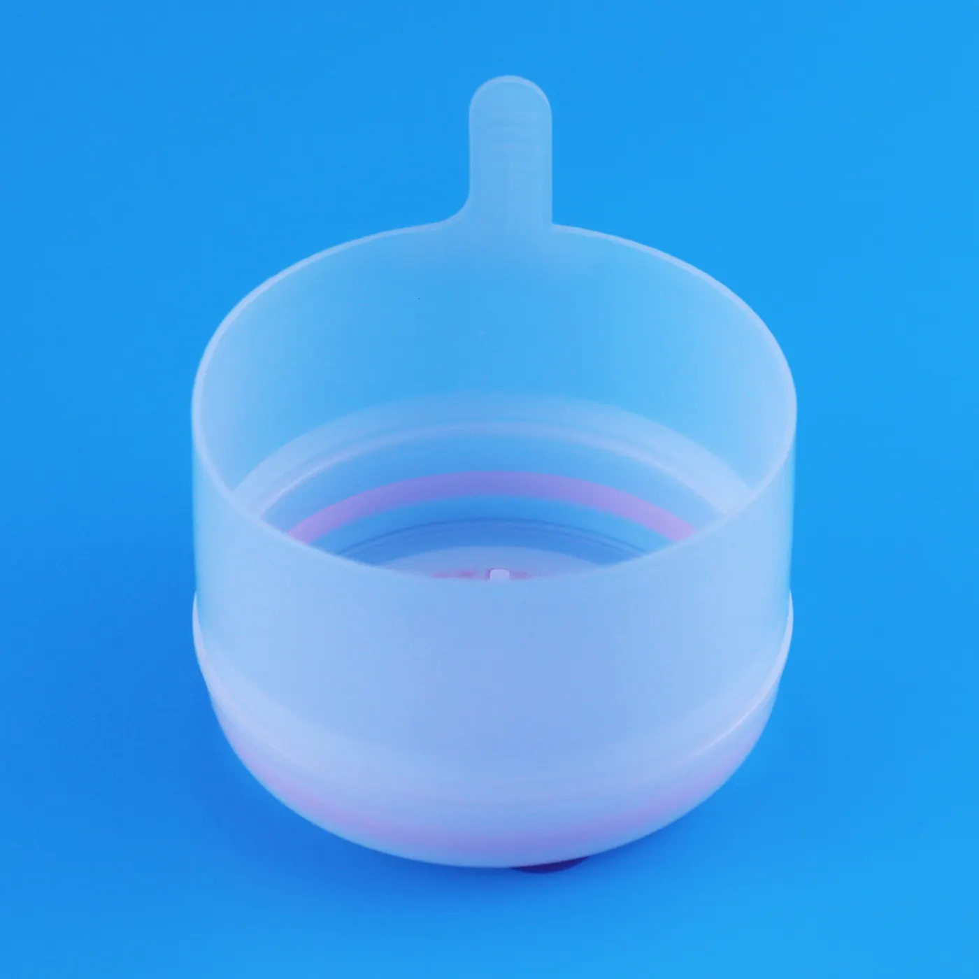 Photo of One-time use 5 gallon bottle cap with pull detail